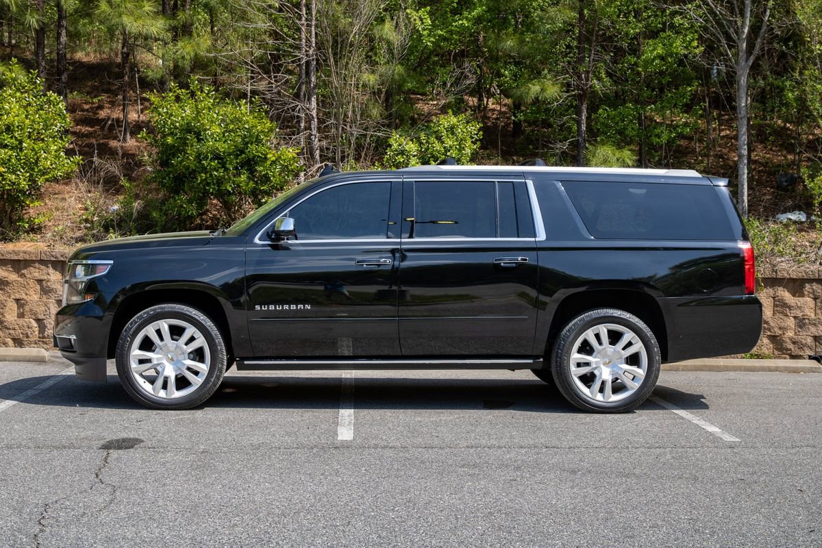 Used 2017 Chevrolet Suburban Premier AWD/4WD image 9