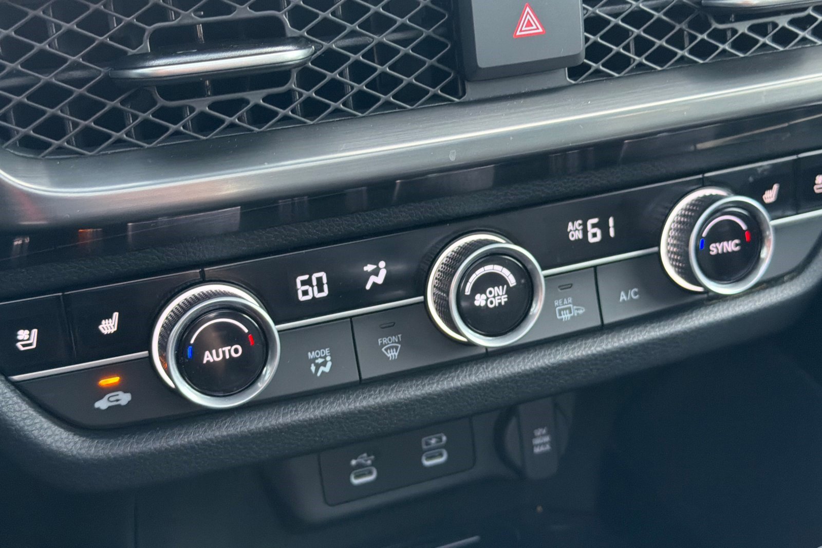 Certified 2025 Acura ADX A-Spec image 28