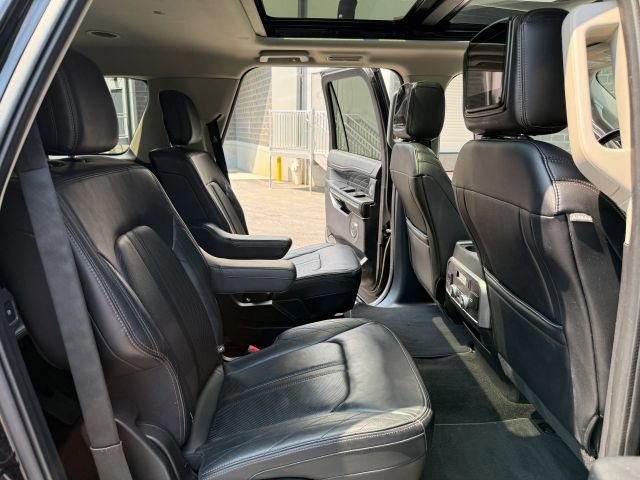 Used 2019 Ford Expedition Max Platinum AWD/4WD image 25