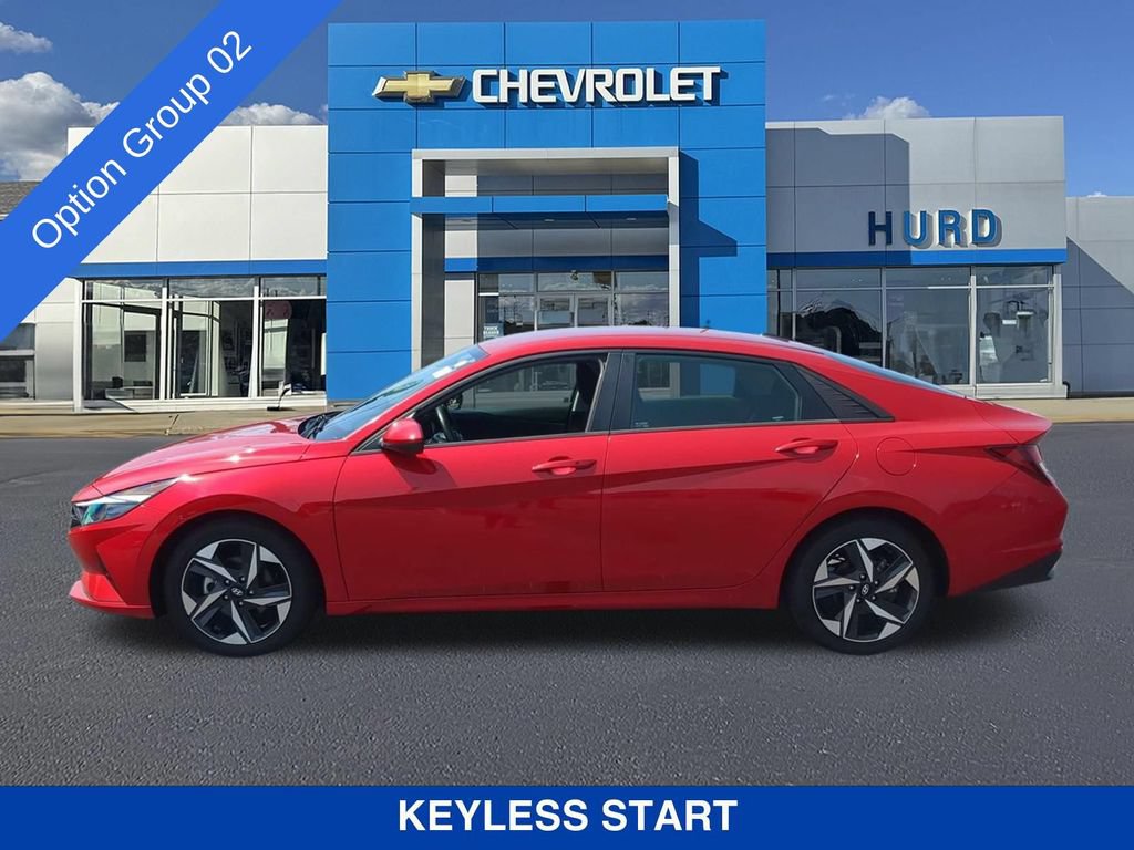 Used 2023 Hyundai Elantra SEL w/ Convenience Package FWD image 9