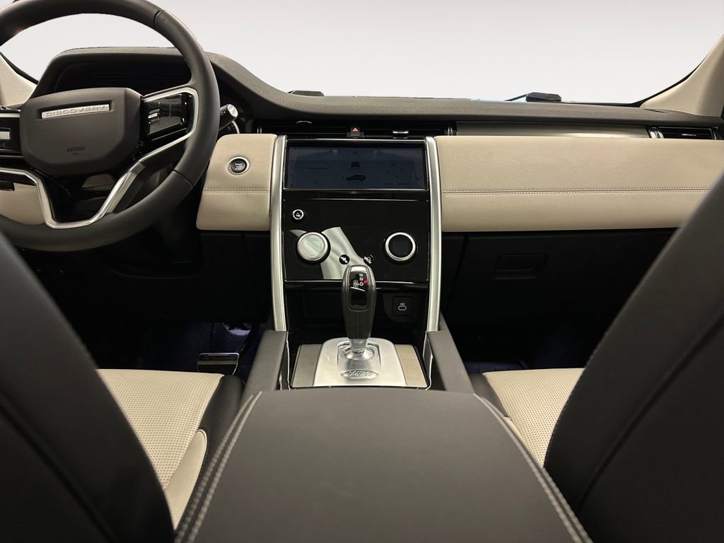 Used 2023 Land Rover Discovery Sport S R-Dynamic image 8