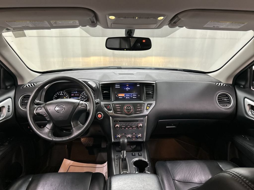 Used 2017 Nissan Pathfinder SL w/ Trailer Tow Package AWD/4WD image 18