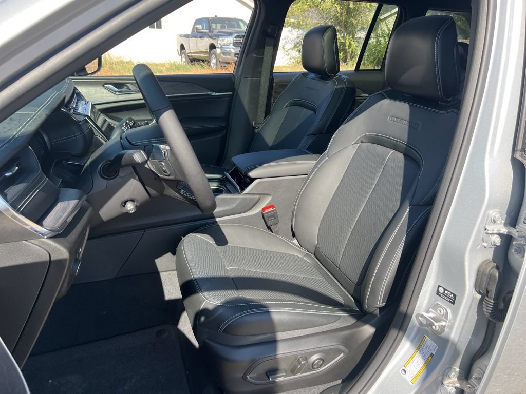New 2024 Jeep Grand Cherokee Overland AWD/4WD image 21