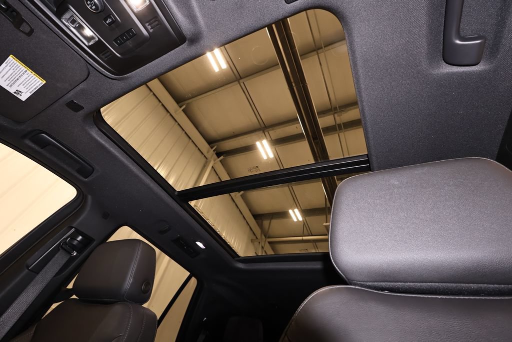 Used 2022 Chevrolet Tahoe Z71 AWD/4WD image 39