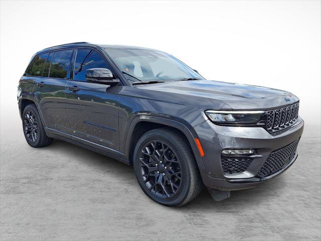 Certified 2024 Jeep Grand Cherokee Summit AWD/4WD image 7