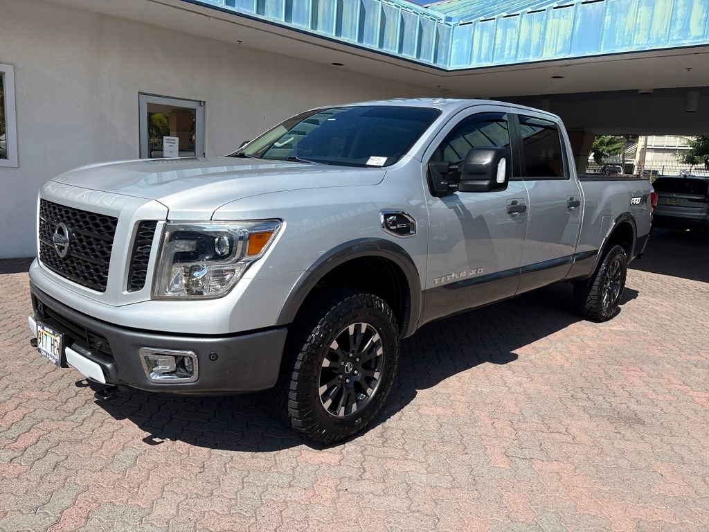 Used 2019 Nissan Titan PRO-4X w/ Pro-4x Convenience Package