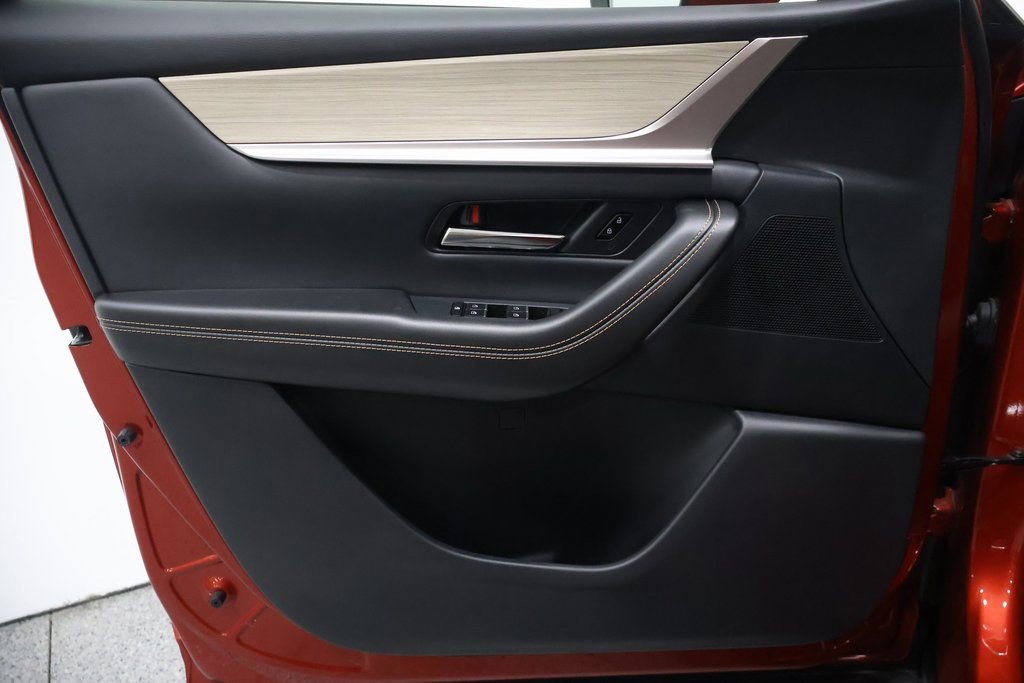New 2025 MAZDA CX-90 3.3 Turbo w/ Preferred Package image 12