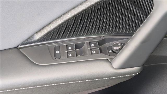 New 2026 Volkswagen Tiguan SE image 13