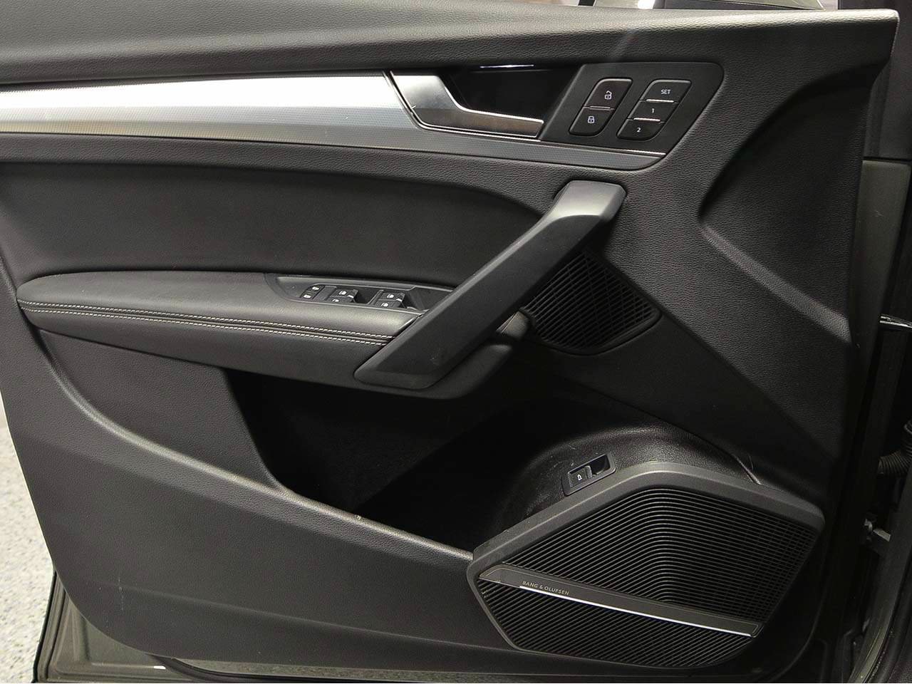 Used 2024 Audi Q5 2.0T Premium Plus w/ Premium Plus Package AWD/4WD image 6