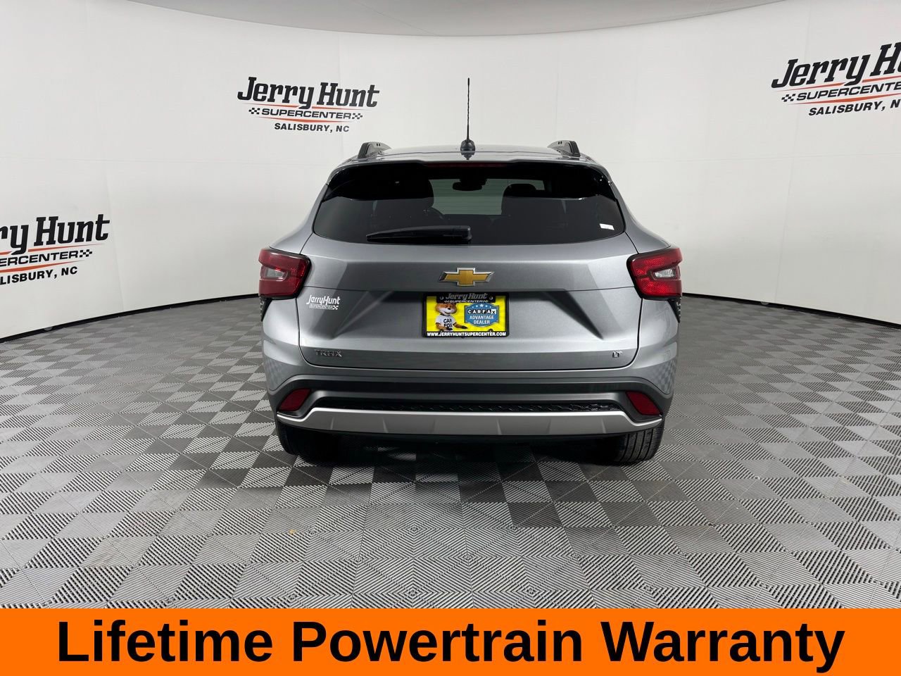 Used 2025 Chevrolet Trax LT image 8