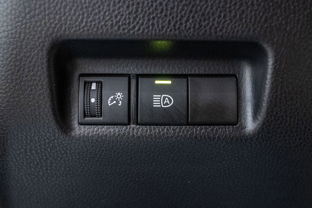 Certified 2024 Toyota RAV4 SE image 21