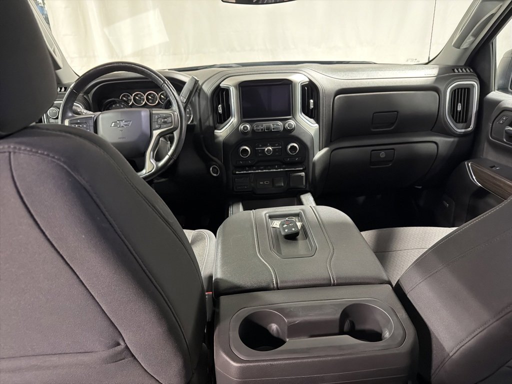 Used 2020 Chevrolet Silverado 1500 LT Trail Boss image 3