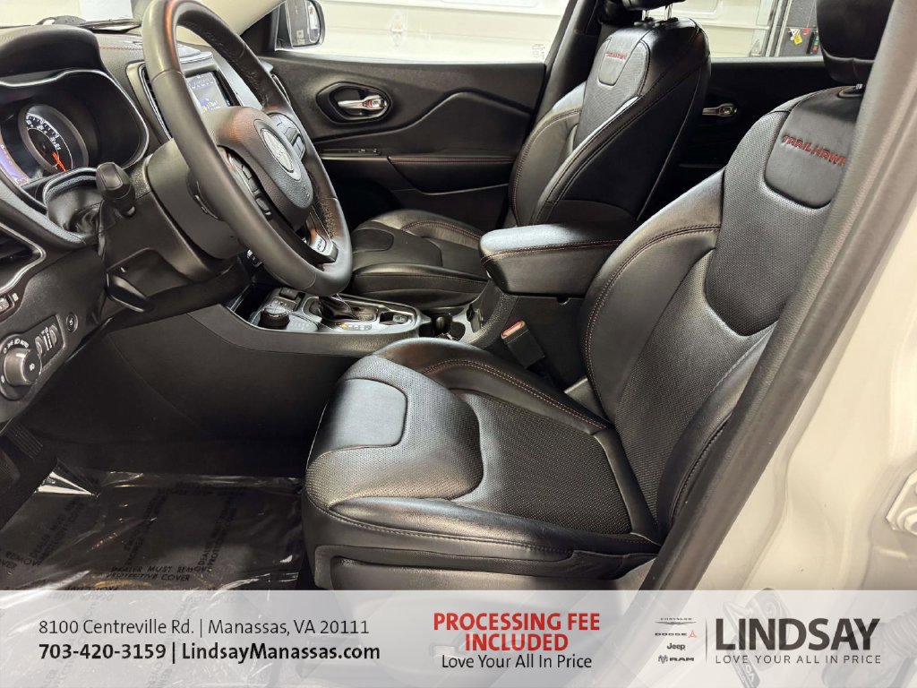 Used 2022 Jeep Cherokee Trailhawk w/ Premium Leather Package AWD/4WD image 19