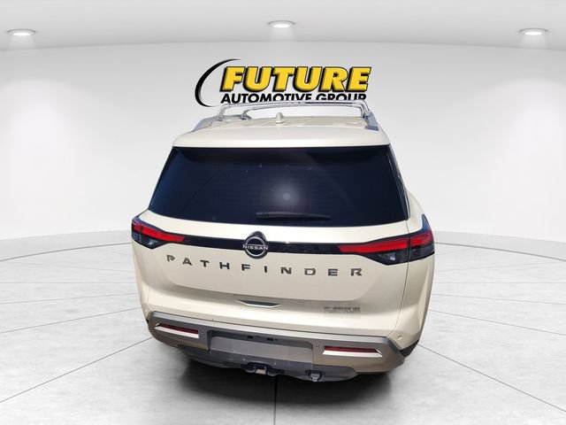 Used 2022 Nissan Pathfinder Platinum w/ Cargo Package FWD image 4