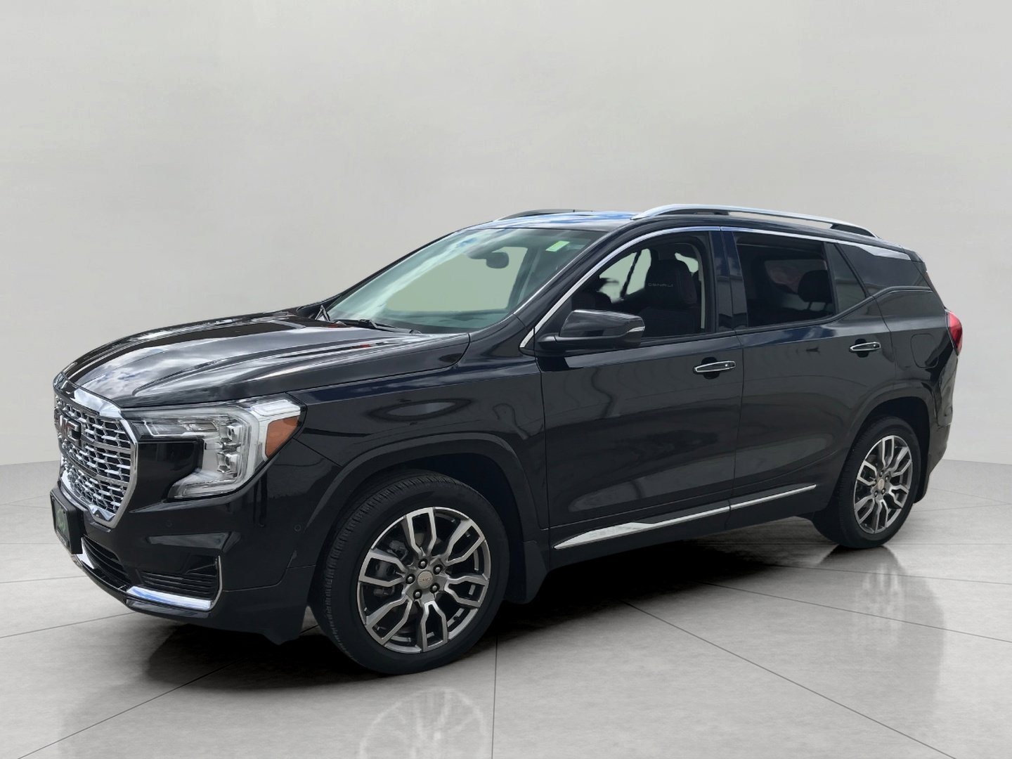 Certified 2023 GMC Terrain Denali w/ Denali Premium Package AWD/4WD video 1