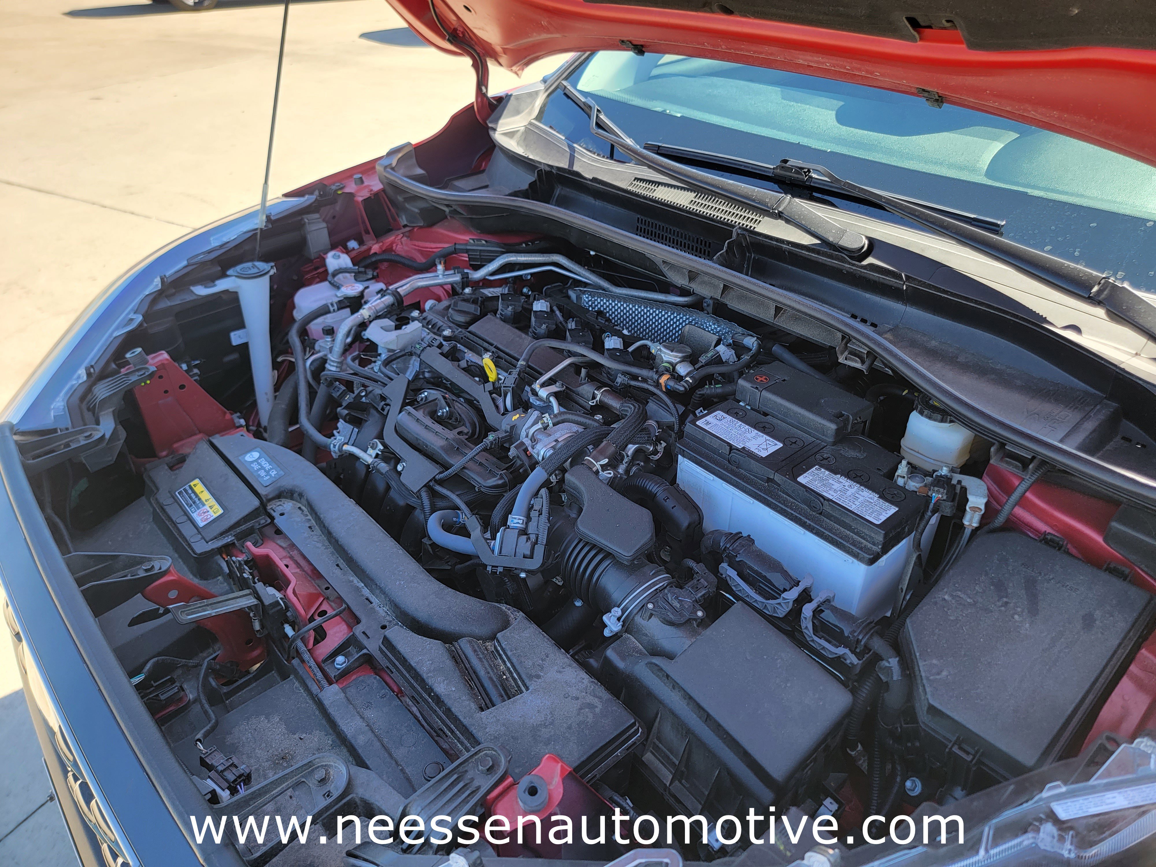 Used 2024 Toyota Corolla Cross XLE w/ Convenience Package image 34