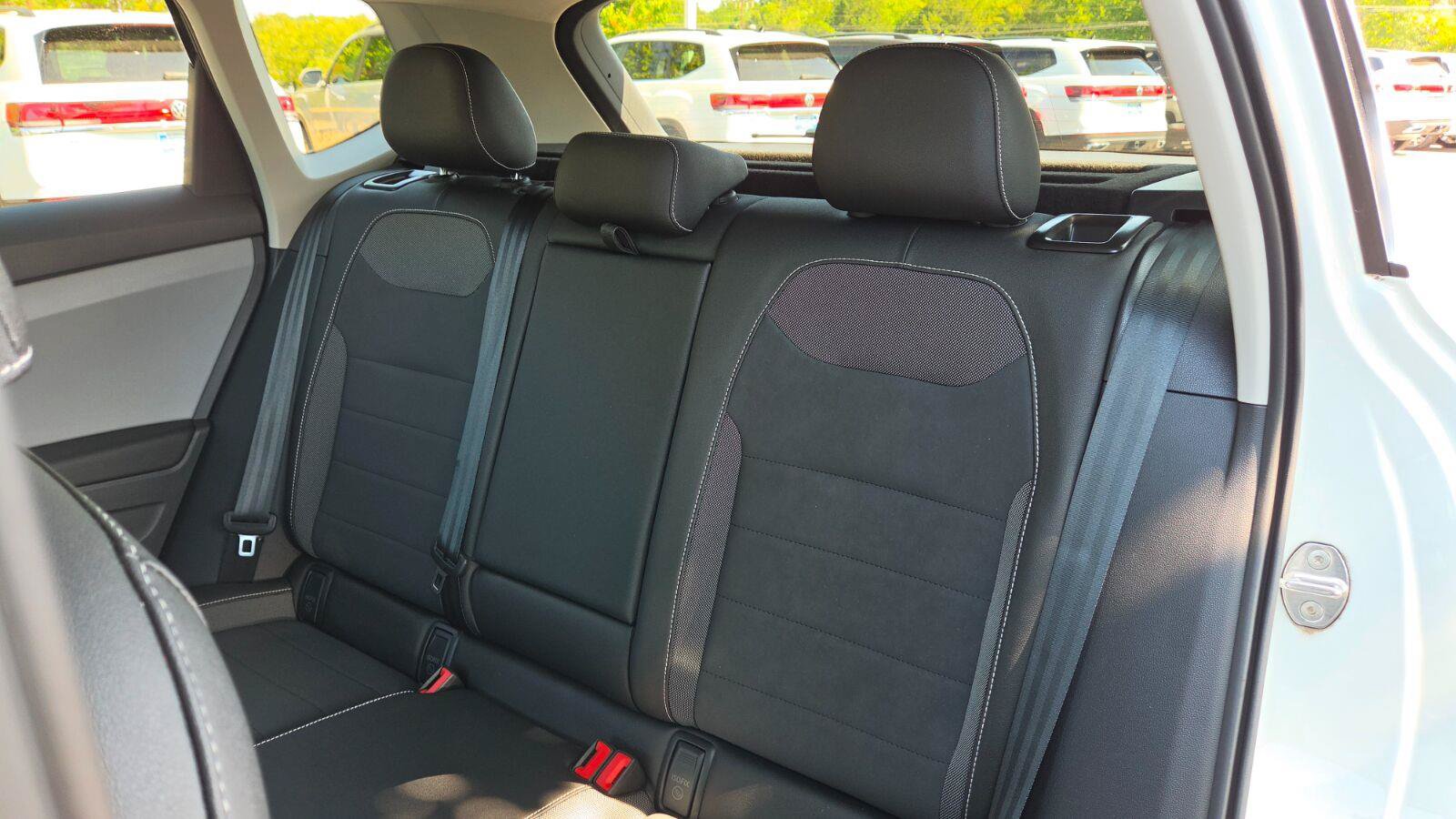 Certified 2023 Volkswagen Taos SE w/ Panoramic Sunroof Package FWD image 47