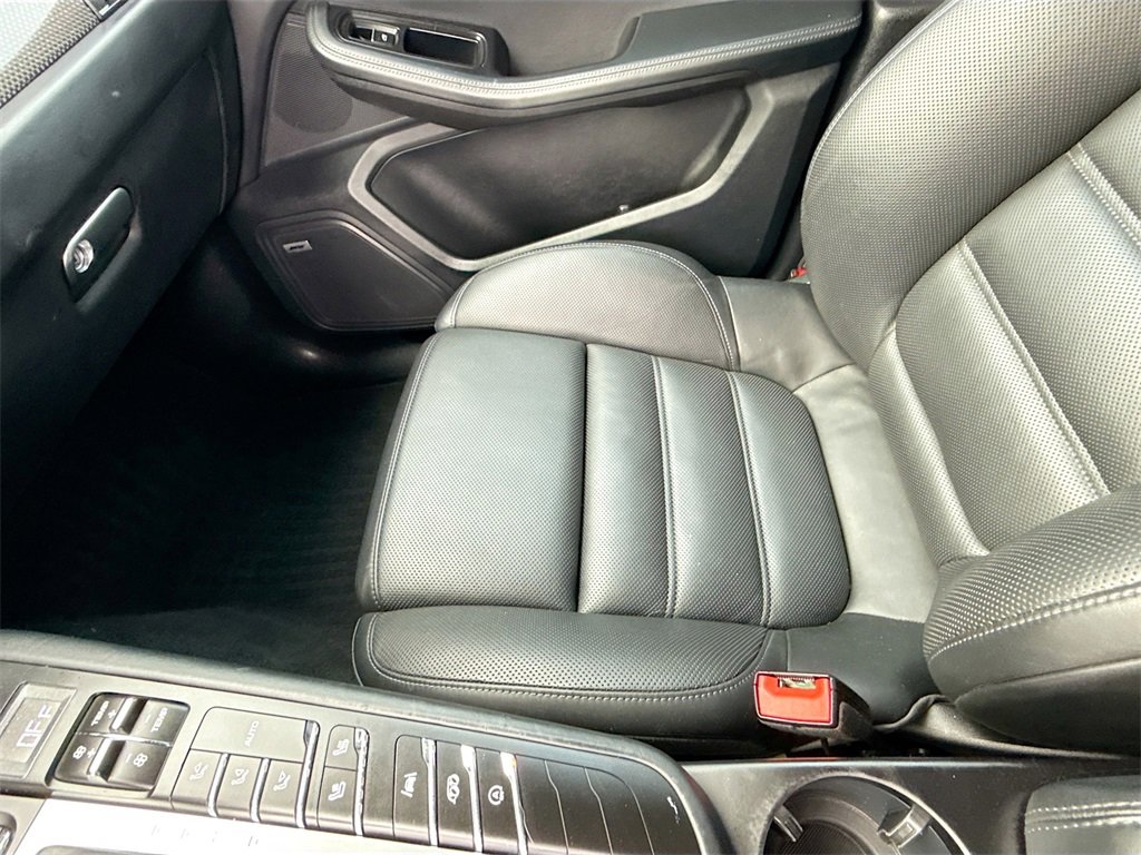 Used 2021 Porsche Macan GTS image 18
