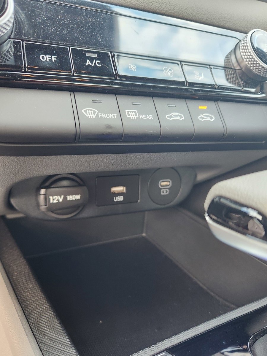 Certified 2025 Hyundai Elantra Blue image 25