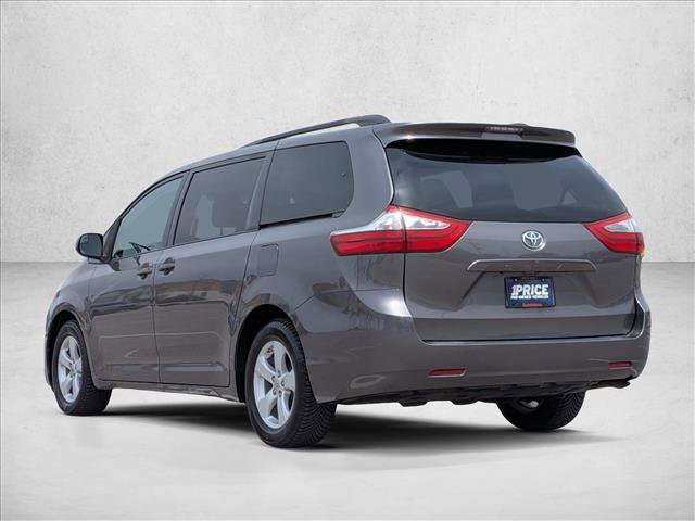 Used 2017 Toyota Sienna LE image 8