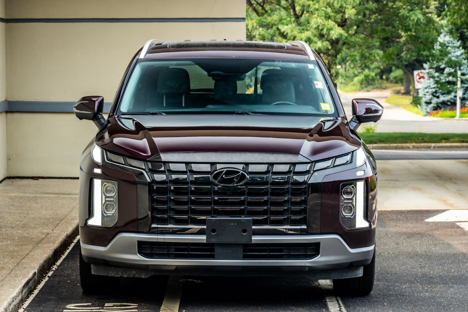 Used 2024 Hyundai Palisade SEL AWD/4WD image 2