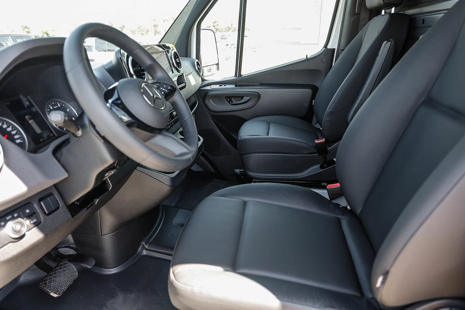 New 2026 Mercedes-Benz Sprinter 3500 image 16