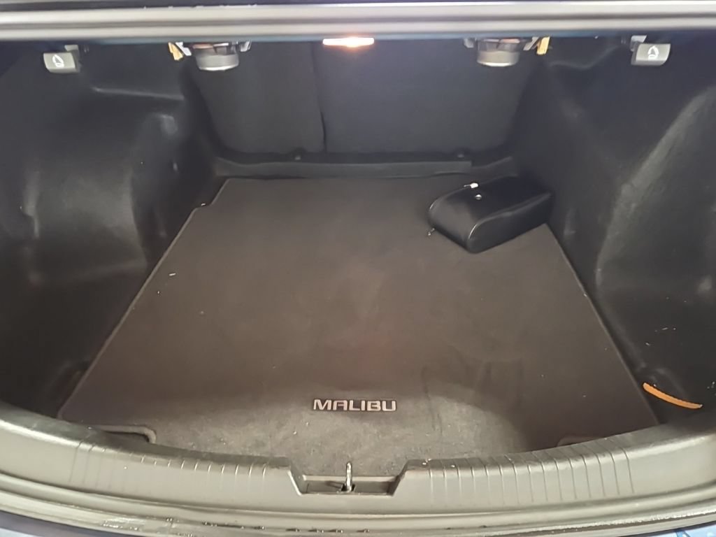 Used 2022 Chevrolet Malibu Premier FWD image 12