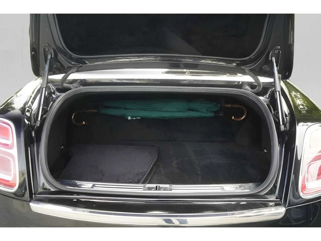Used 2017 Bentley Mulsanne image 28