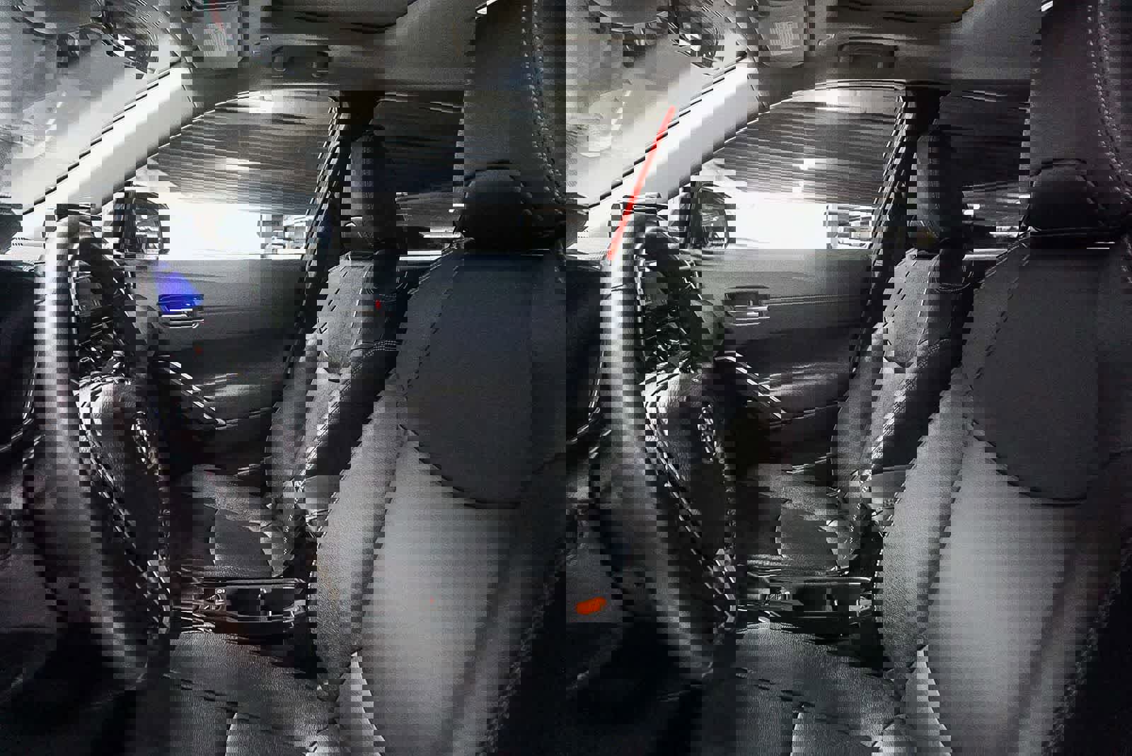 Certified 2025 Toyota Corolla Cross XLE w/ Convenience Package image 19