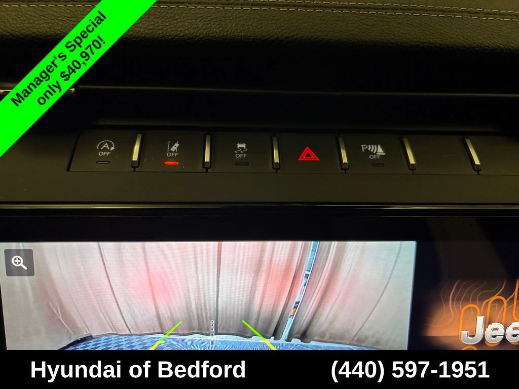 Used 2026 Jeep Grand Cherokee Limited w/ Limited Altitude Package AWD/4WD image 21