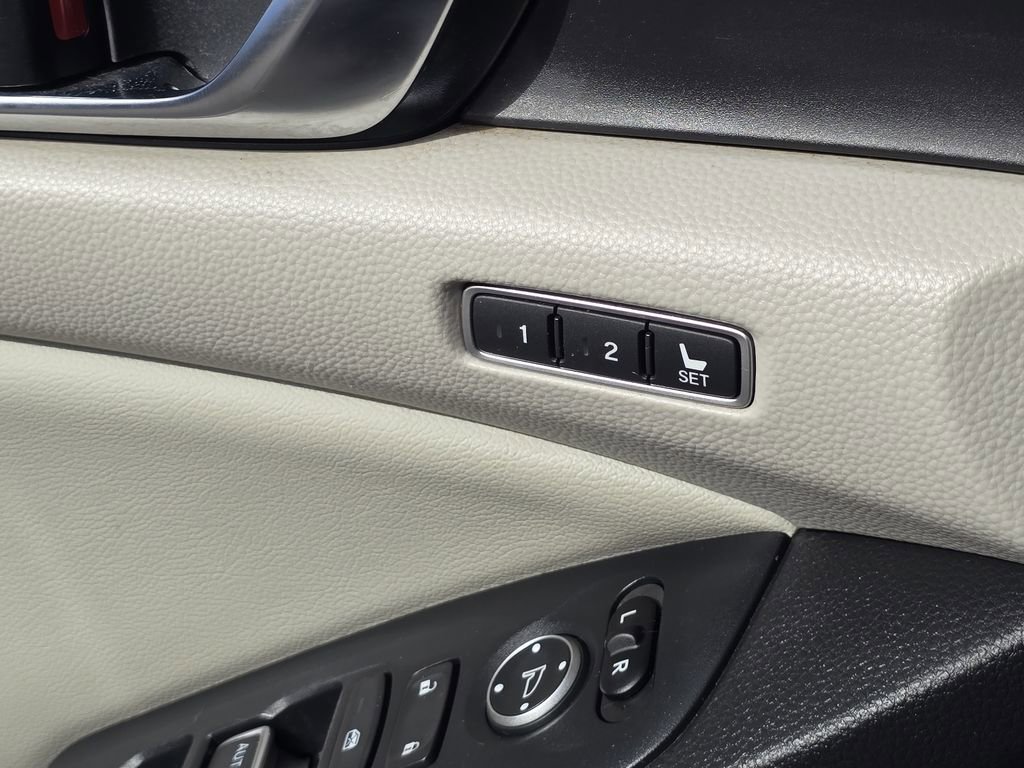 Used 2018 Honda Accord EX-L image 15