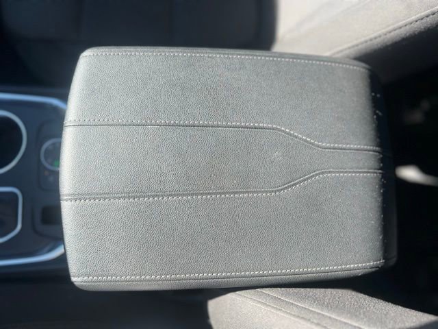 Used 2023 Chevrolet Traverse LT image 19