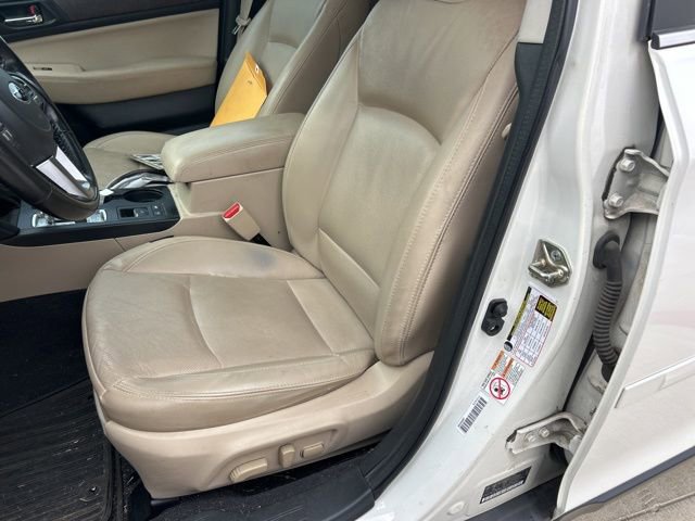 Used 2016 Subaru Outback 2.5i Limited image 12