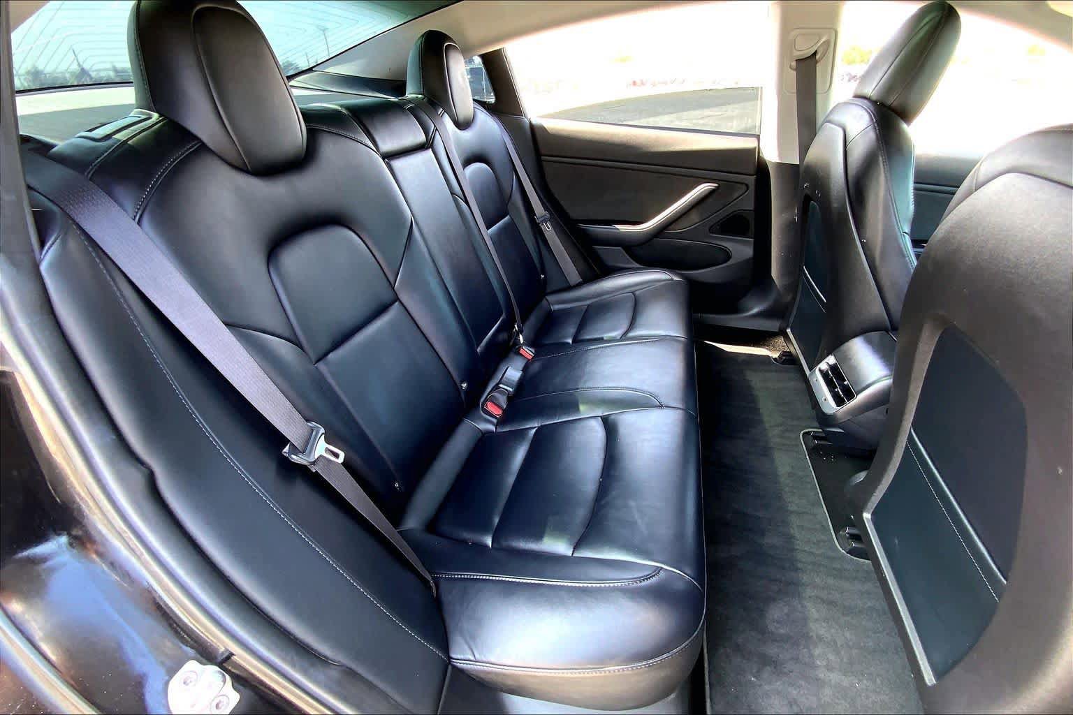 Used 2018 Tesla Model 3 Long Range RWD image 18