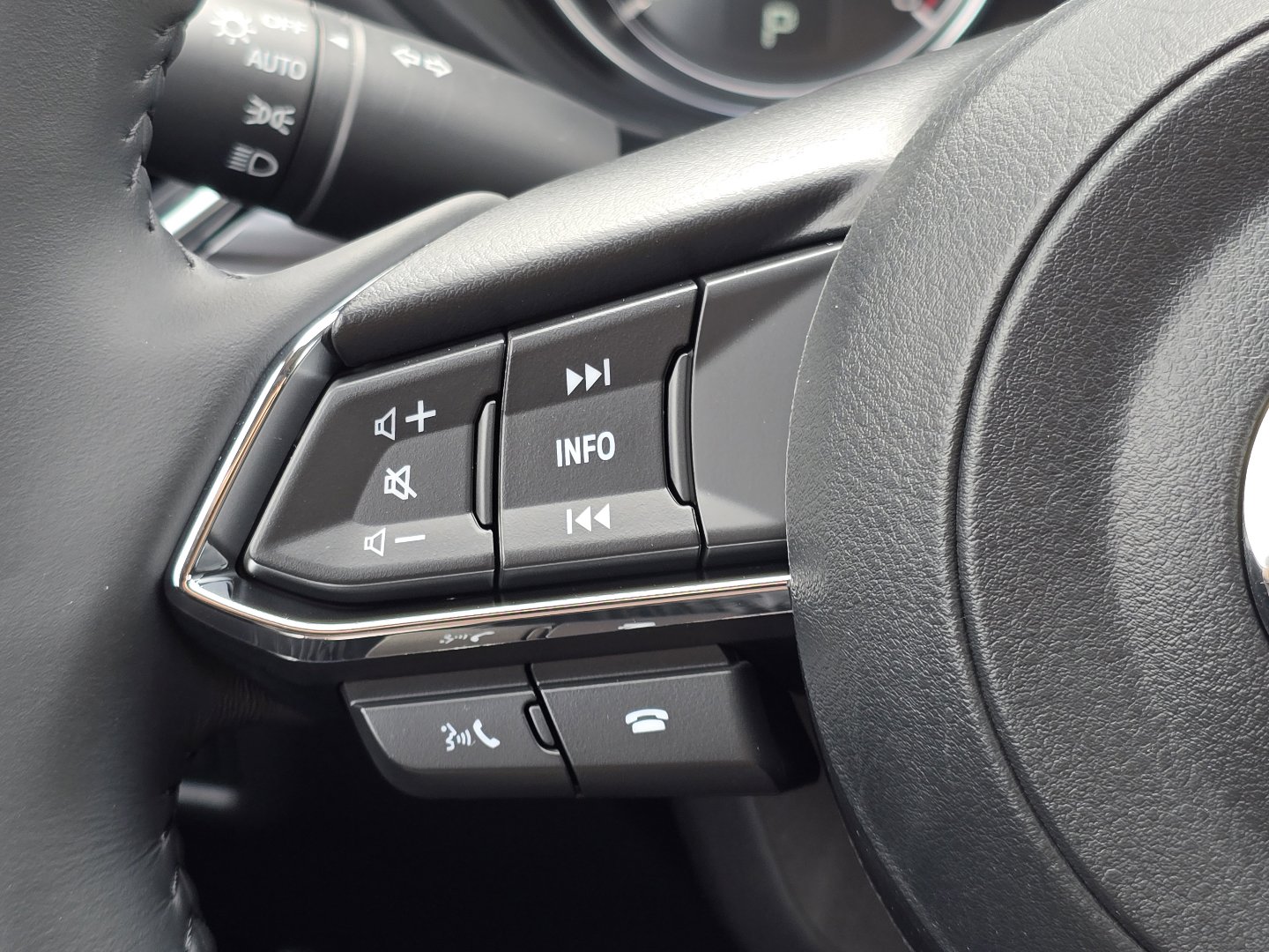 Used 2025 MAZDA CX-5 AWD 2.5 S w/ Select Package image 13