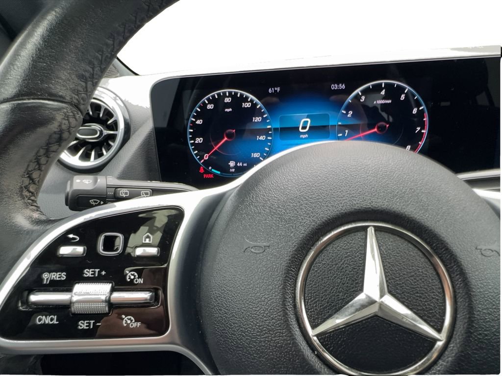 Used 2022 Mercedes-Benz GLA 250 w/ Premium Package Lite image 39