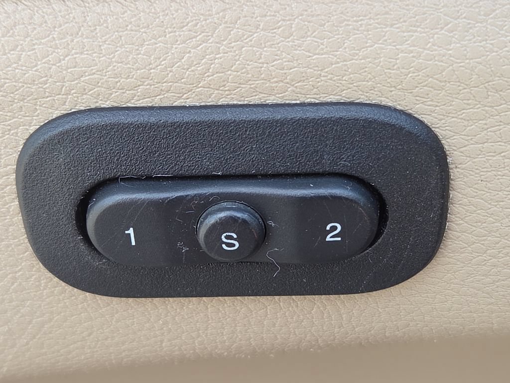 Certified 2021 Jeep Grand Cherokee Overland AWD/4WD image 28