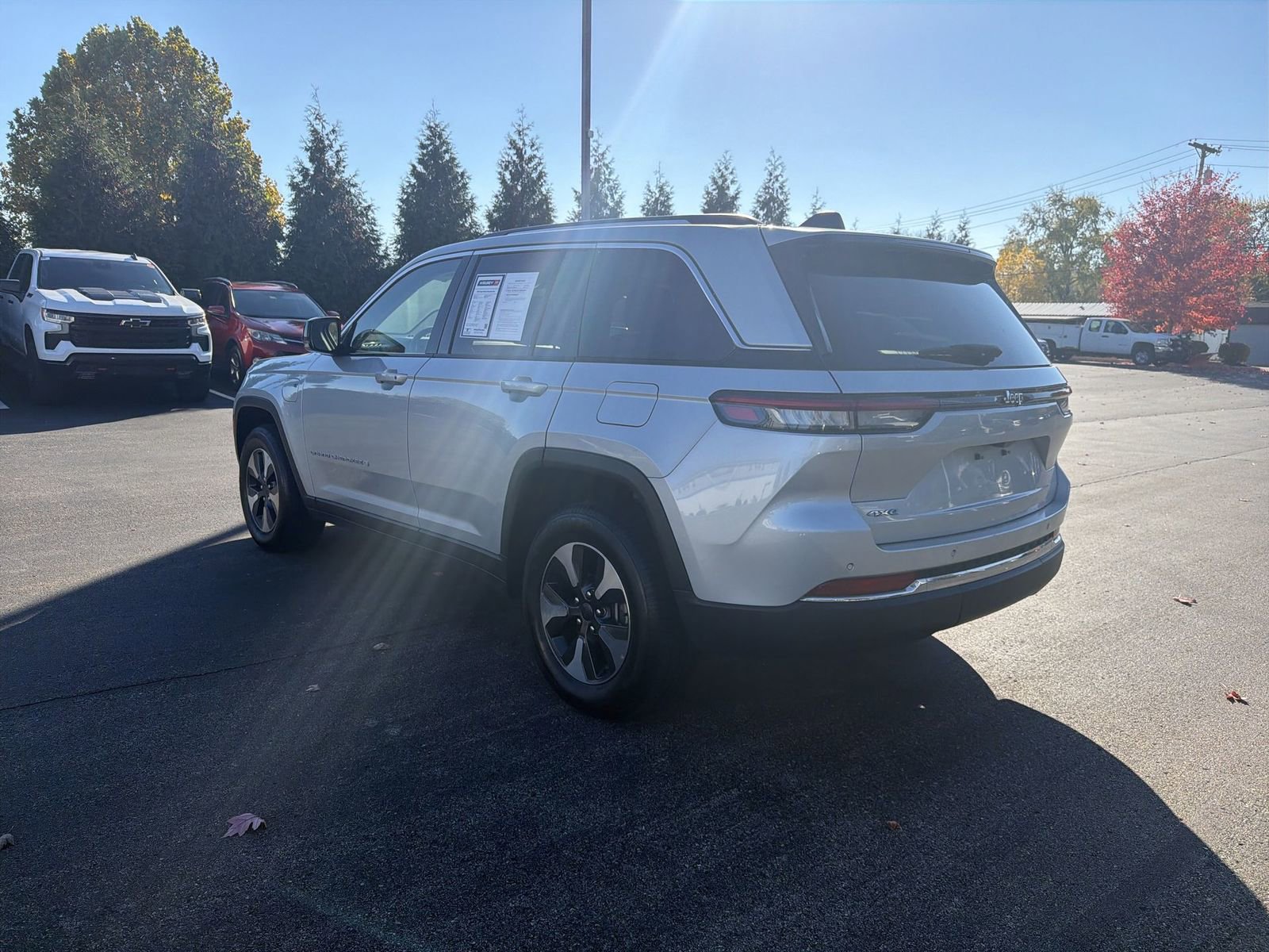 Used 2024 Jeep Grand Cherokee Limited 4xe image 6