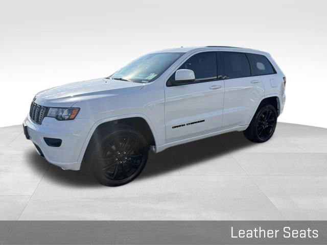 Used 2020 Jeep Grand Cherokee Altitude AWD/4WD image 7