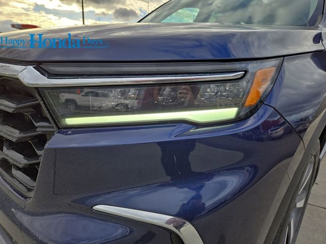 New 2025 Honda Pilot Touring image 7