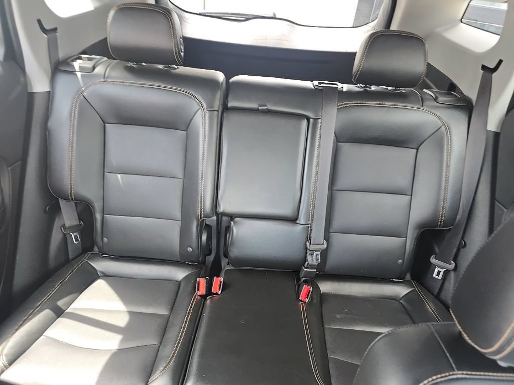 Used 2020 GMC Terrain SLT w/ GMC Pro Grade Package AWD/4WD image 11
