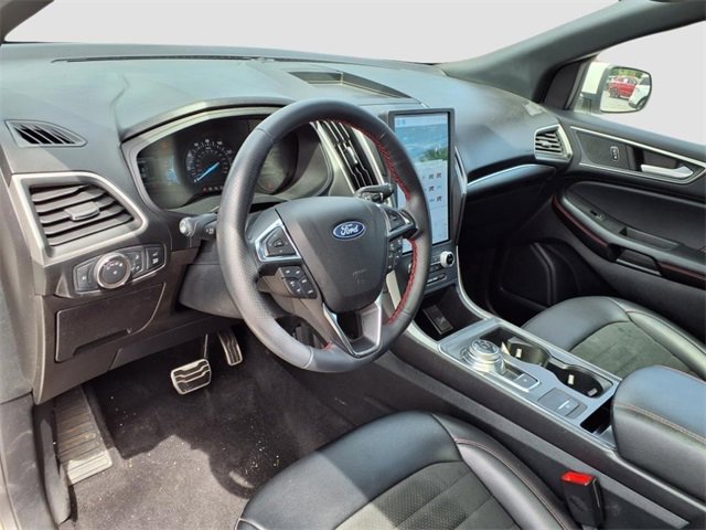 Used 2022 Ford Edge ST-Line image 21