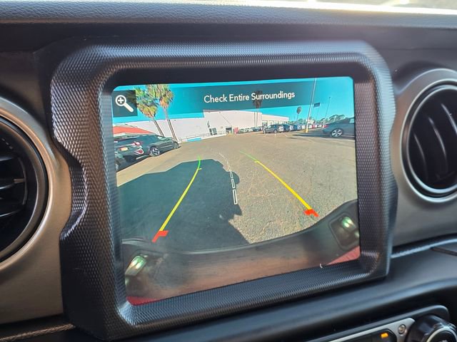 Used 2021 Jeep Gladiator Willys image 32