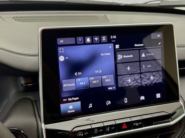 Used 2024 Jeep Compass Trailhawk image 14