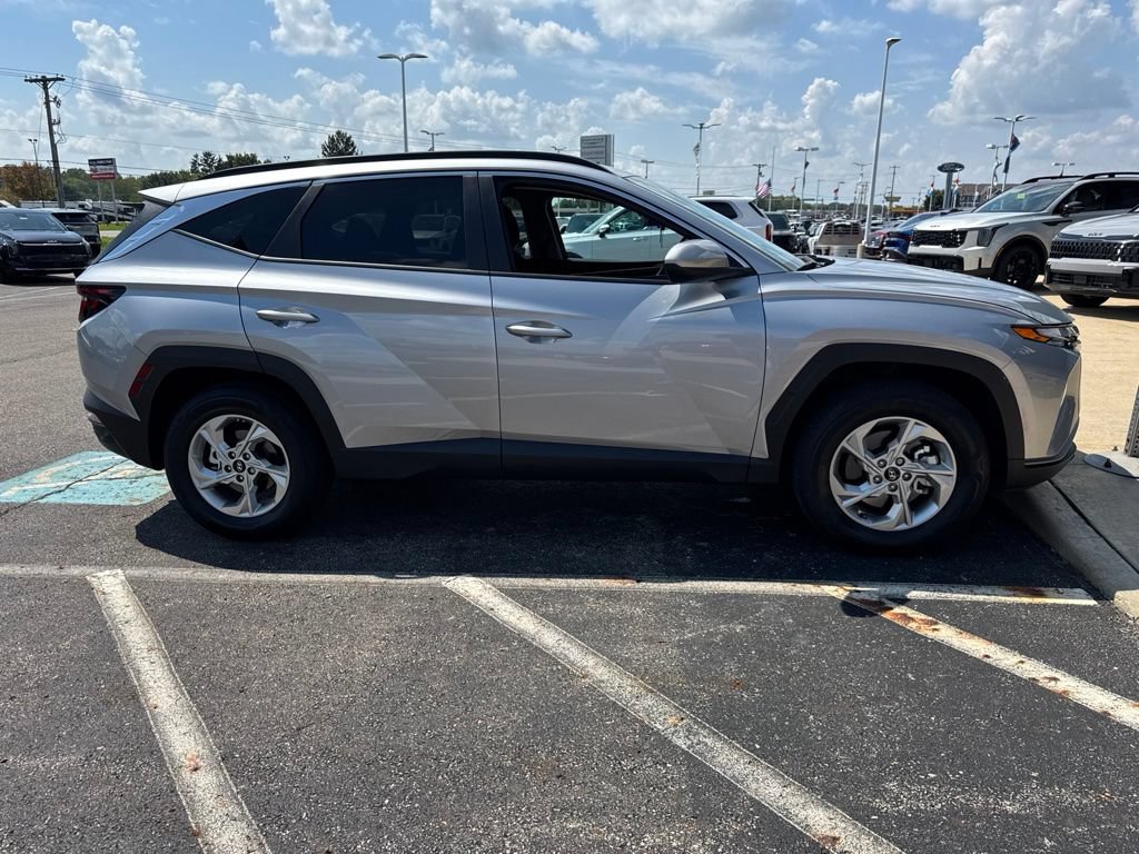 Used 2024 Hyundai Tucson SEL AWD/4WD image 3