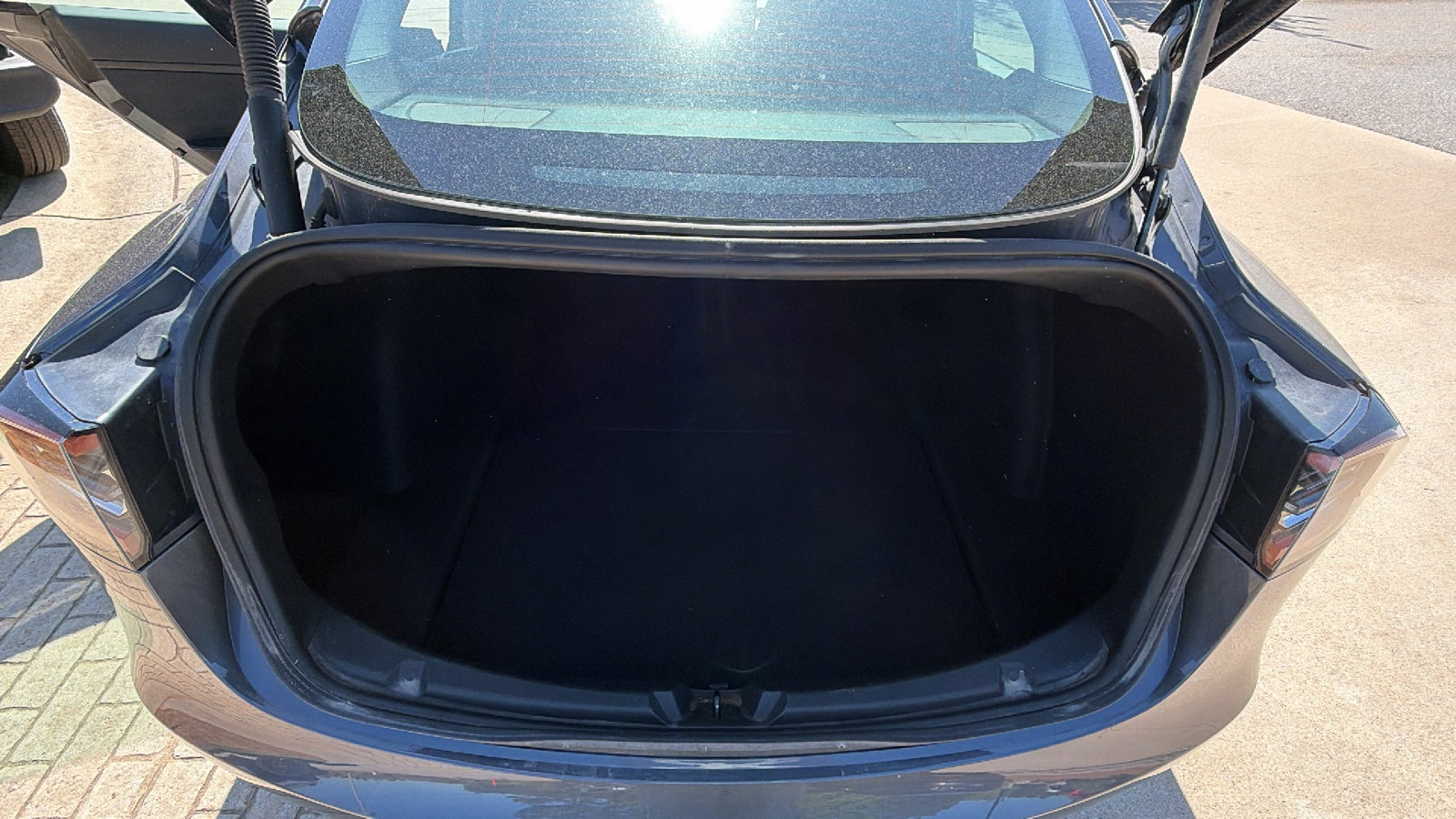 Used 2022 Tesla Model 3 Performance AWD/4WD image 13