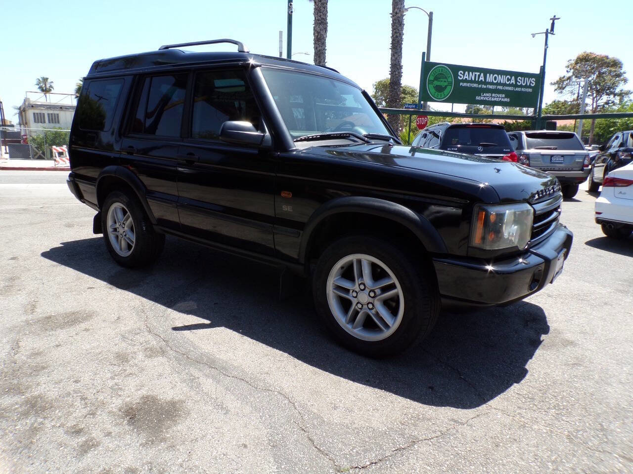 Used 2003 Land Rover Discovery SE image 2