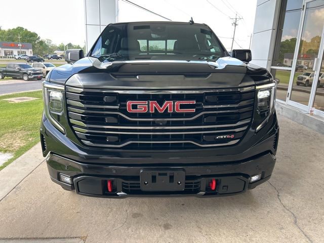 Used 2022 GMC Sierra 1500 AT4 w/ AT4 Premium Package image 3