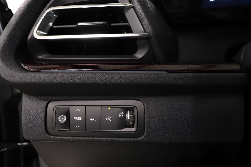 New 2027 Chevrolet Traverse RS w/ LPO, Floor Liner Package AWD/4WD image 19