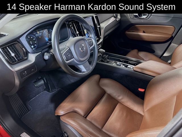Used 2019 Volvo XC60 T5 Momentum w/ Multimedia Package image 12